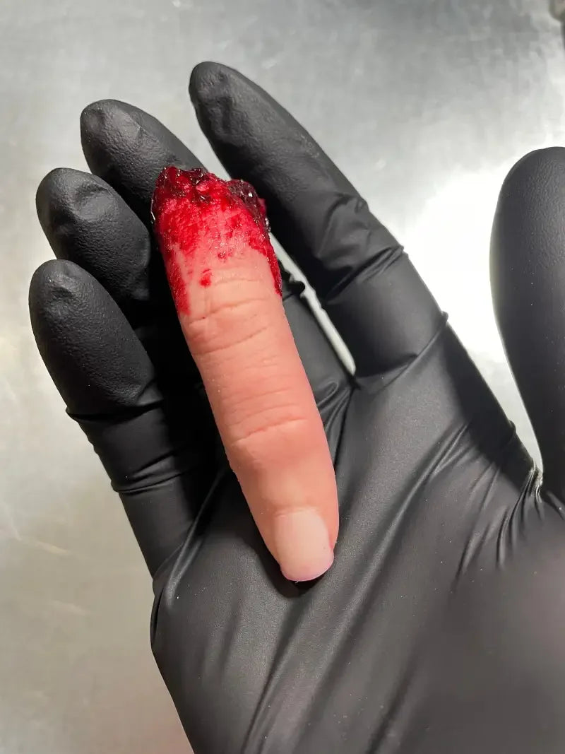 Bloody severed finger Halloween prop - Prop